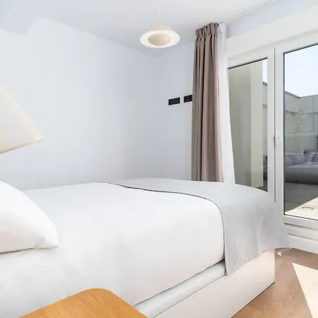 מלון דירות Limehome Calle Postigo Bajo אוביידו