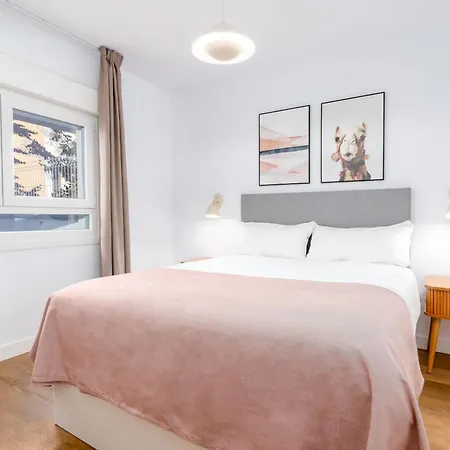 Limehome Calle Postigo Bajo