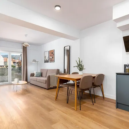 Limehome Calle Postigo Bajo *