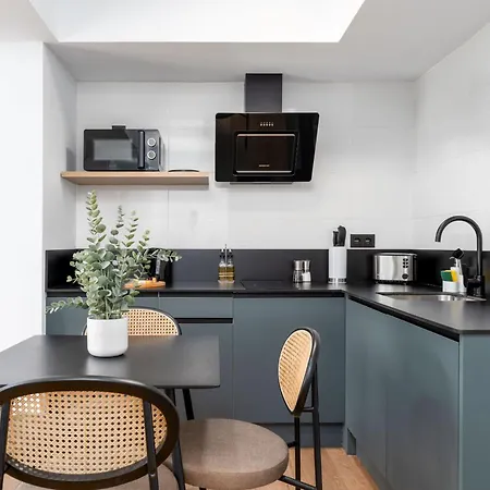 Apartment Limehome Calle Postigo Bajo