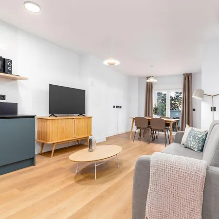 Limehome Calle Postigo Bajo מלון דירות אוביידו
